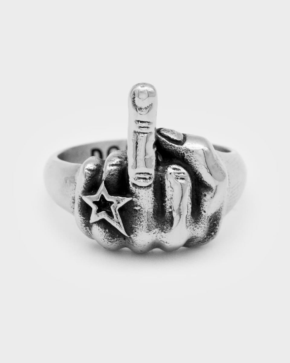 Middle Finger Ring – Stainless Steel Streetwear Ring | DOMNO.